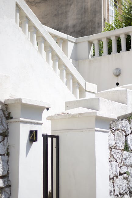 2 : img_0 - Residential stairwell entrance